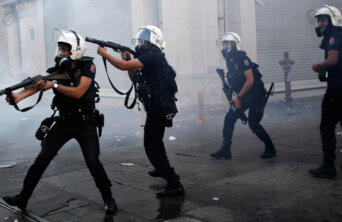 turkey-police_gezi turkey-police_gezi