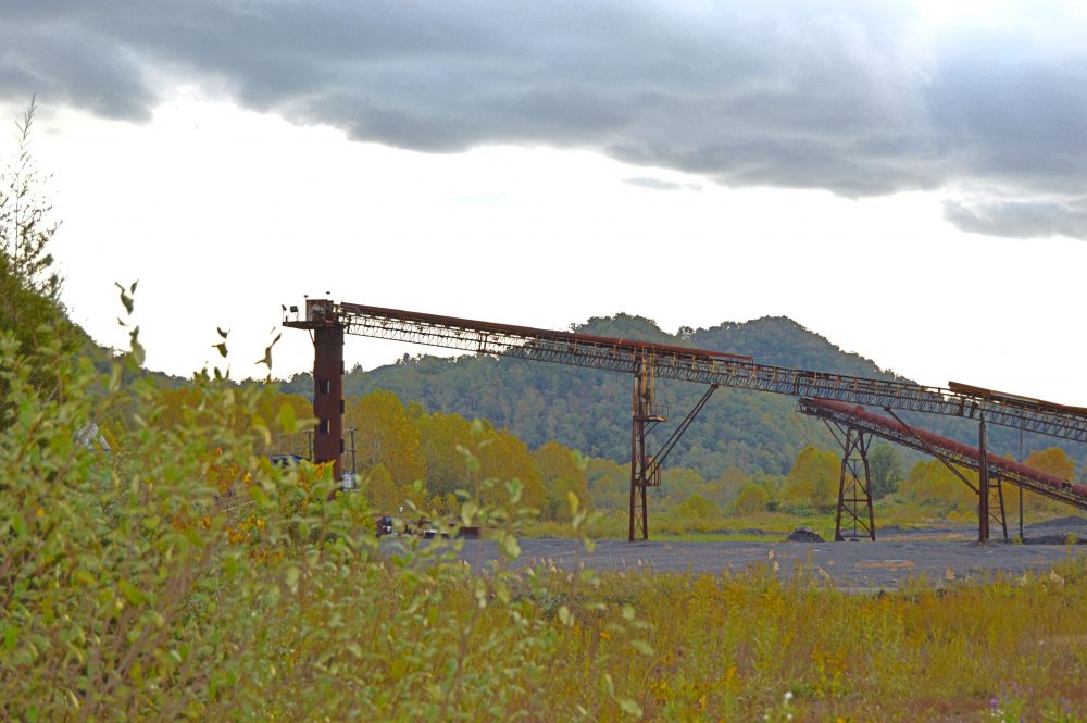 In bed with the US coal industry | FairPlanet